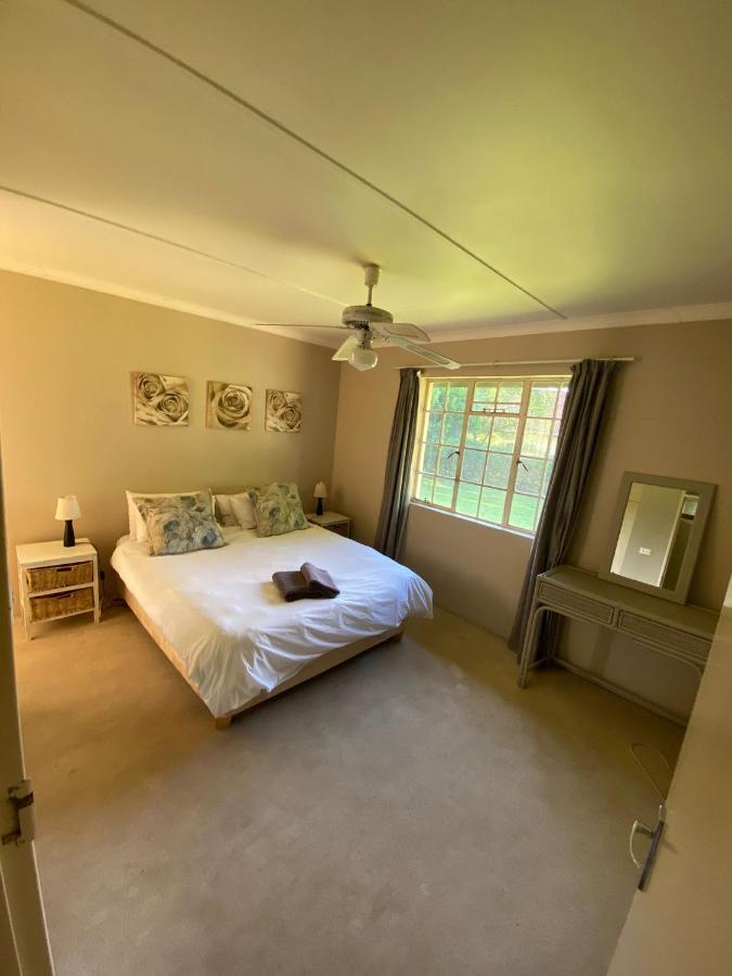 Under The Oak Villa อันเดอร์เบิร์ก ภายนอก รูปภาพ